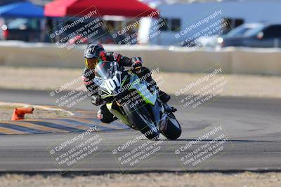 media/Dec-18-2022-SoCal Trackdays (Sun) [[8099a50955]]/Turn 2 (950am)/